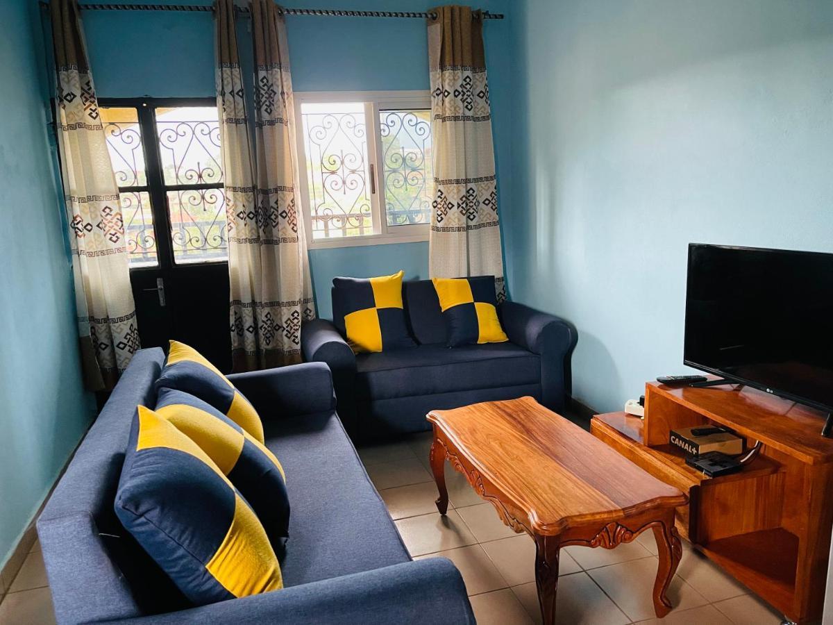 Complexe Bel Air Aparthotel Bafoussam Exterior photo